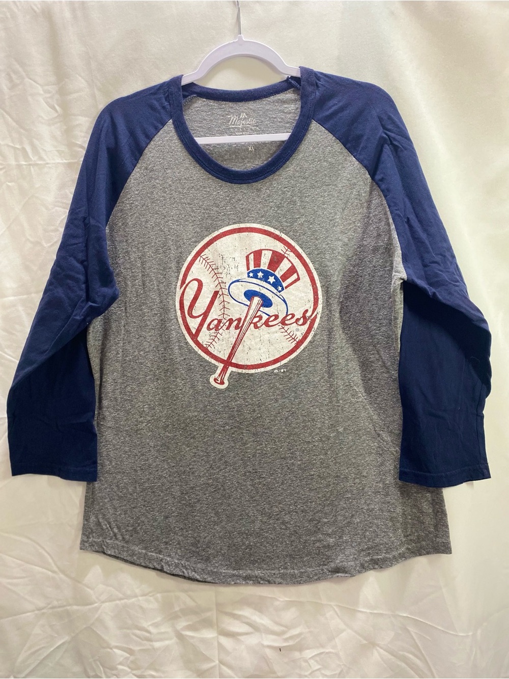 Majestic New York Yankees MLB Raglan 3/4 Sleeve Shirt Gray/Blue XL youth